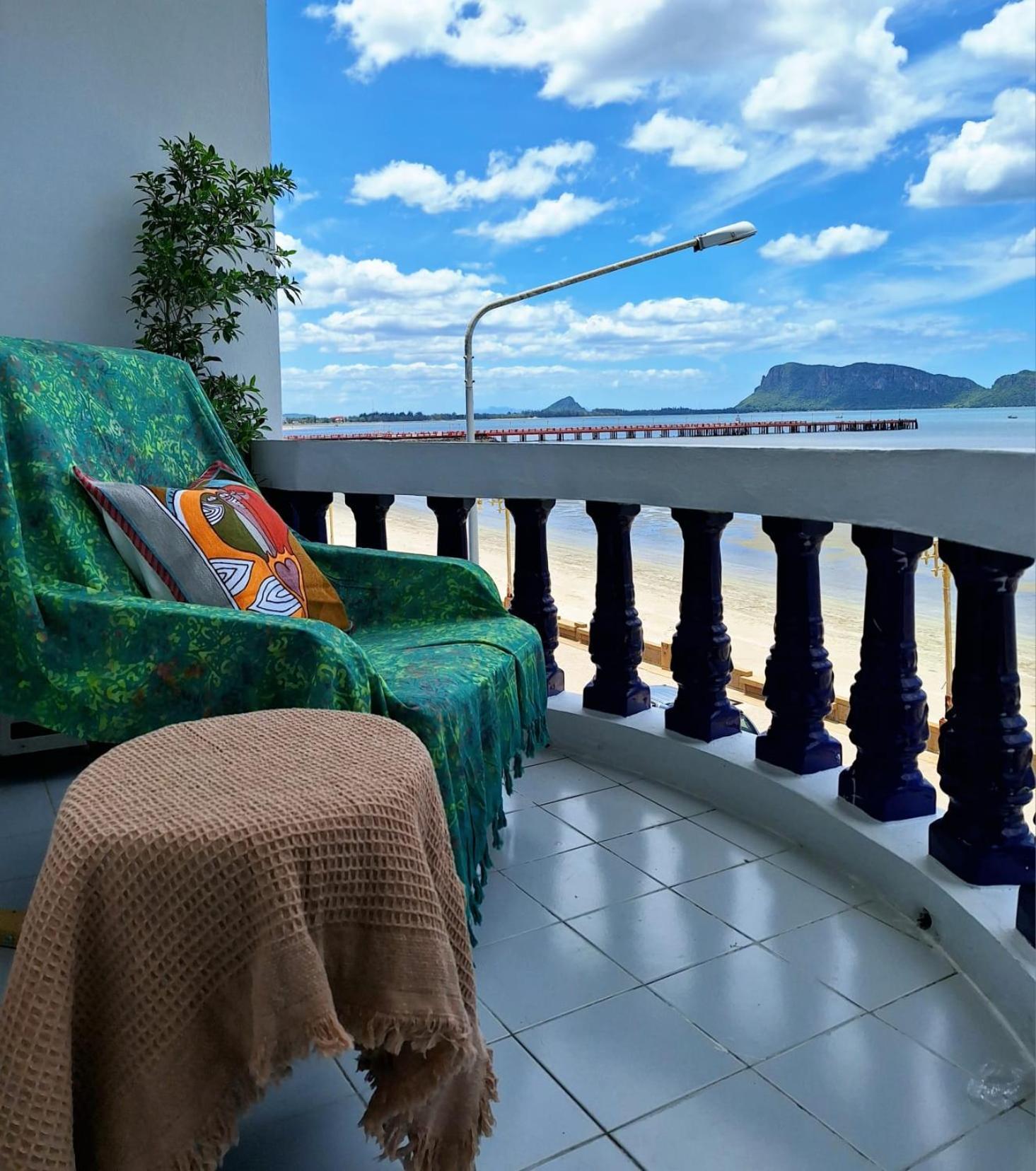 Jungle Cafe And Guesthouse Prachuap Khiri Khan Exterior foto