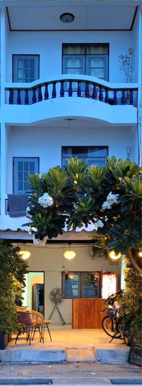 Jungle Cafe And Guesthouse Prachuap Khiri Khan Exterior foto